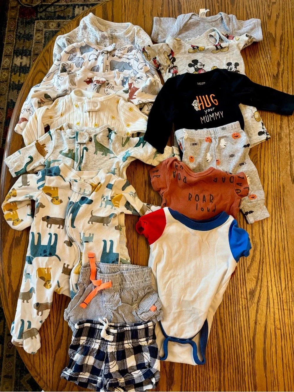 Mixed newborn clothes bundle